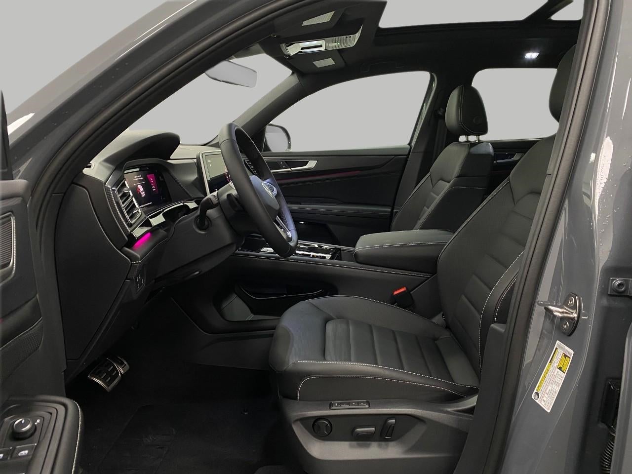 2026 Volkswagen Atlas Cross Sport 2.0T SEL R-Line Black 4MOTION