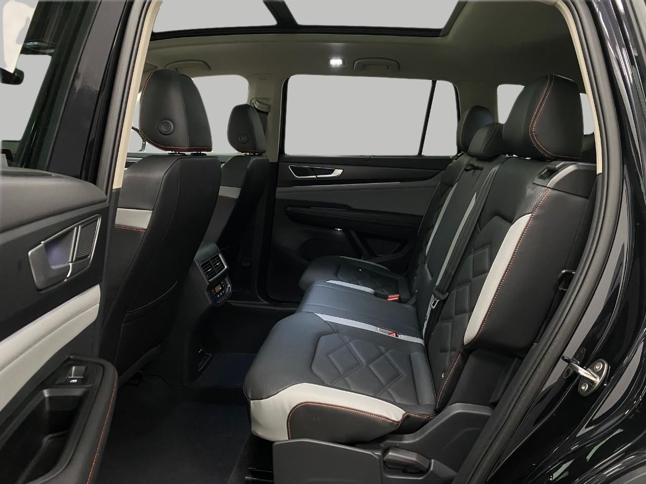 2026 Volkswagen Atlas 2.0T Peak Edition 4MOTION