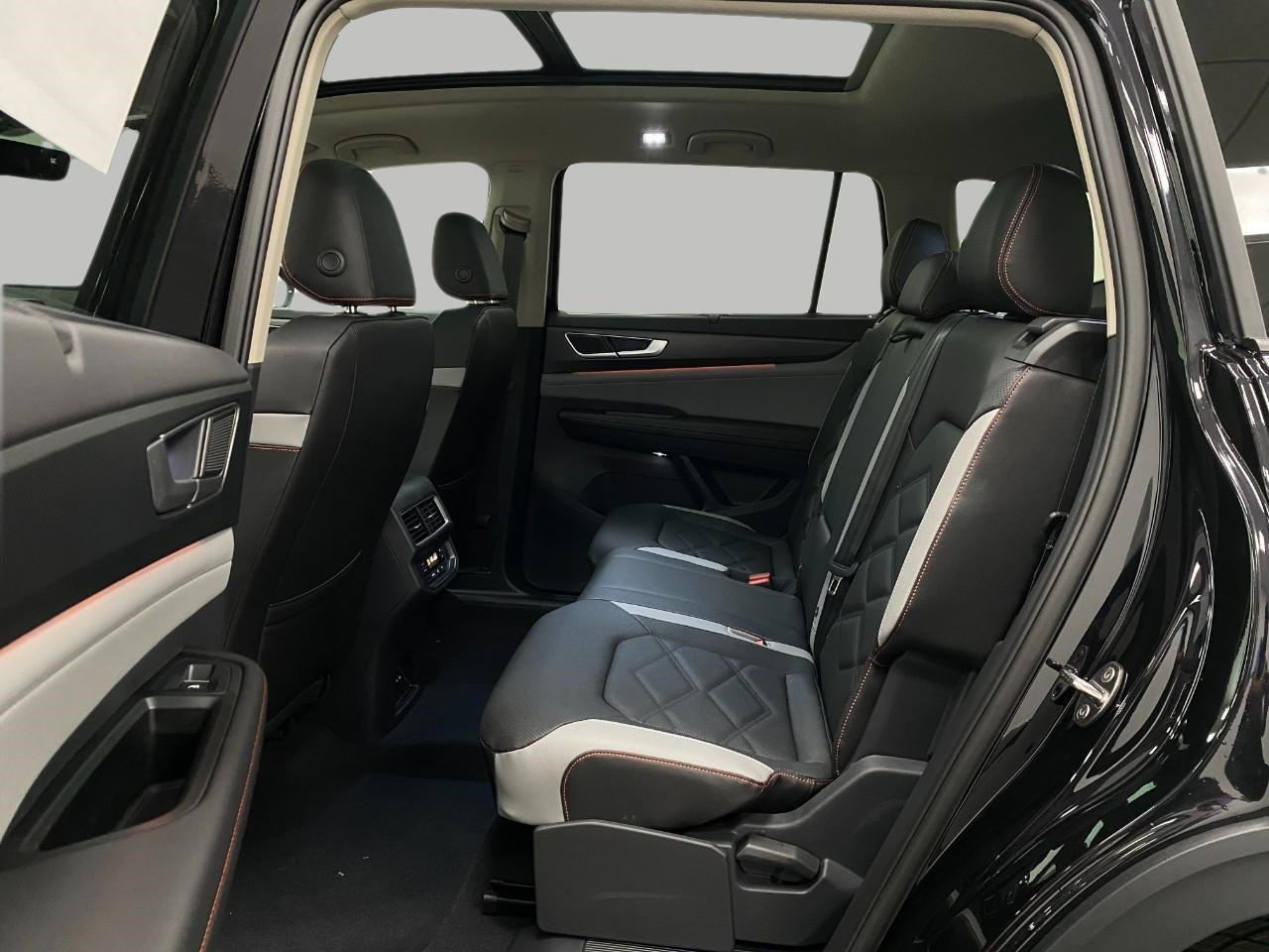 2026 Volkswagen Atlas 2.0T Peak Edition 4MOTION