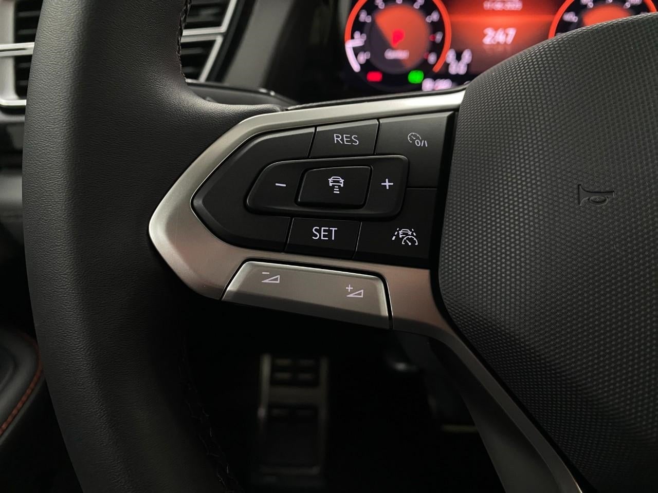 2026 Volkswagen Atlas 2.0T Peak Edition 4MOTION