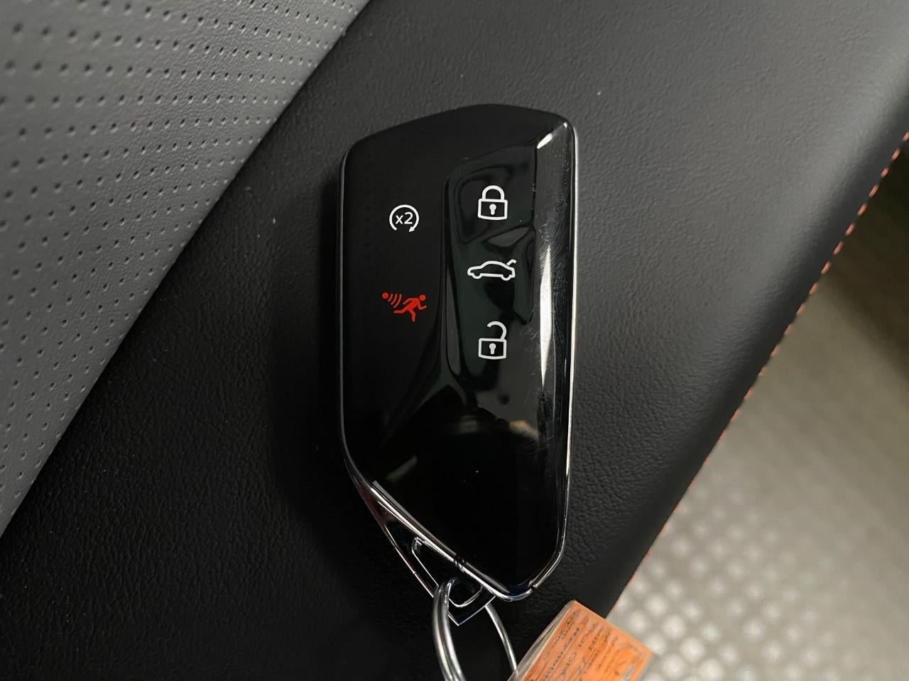 2026 Volkswagen Atlas 2.0T Peak Edition 4MOTION