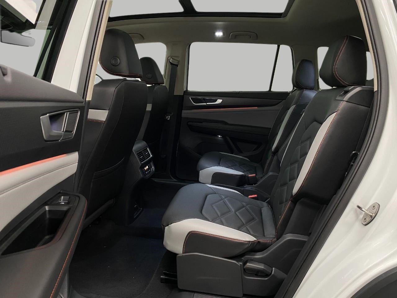 2026 Volkswagen Atlas 2.0T Peak Edition 4MOTION