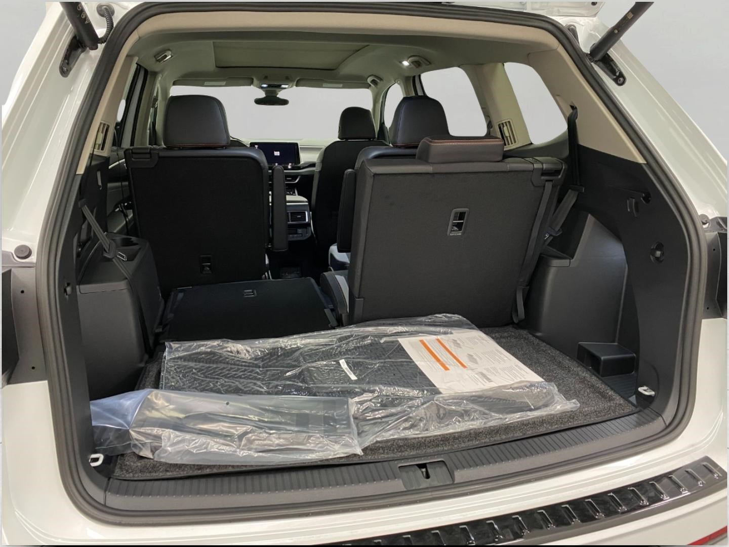 2026 Volkswagen Atlas 2.0T Peak Edition 4MOTION