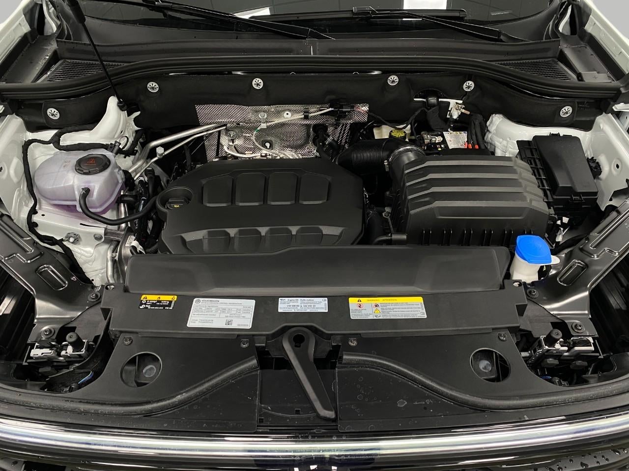 2026 Volkswagen Atlas Cross Sport 2.0T SEL Premium R-Line 4MOTION