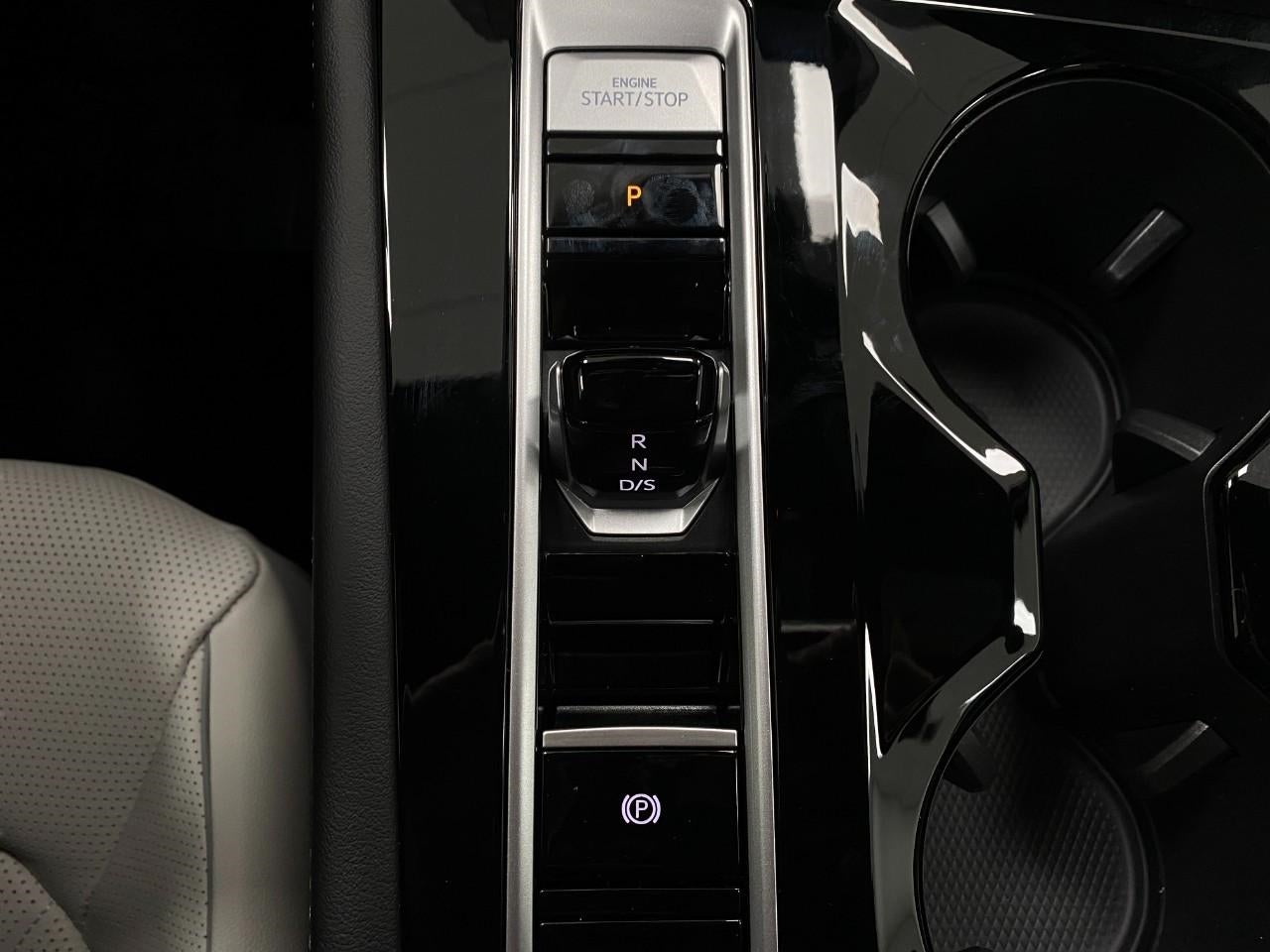 2026 Volkswagen Atlas Cross Sport 2.0T SEL Premium R-Line 4MOTION