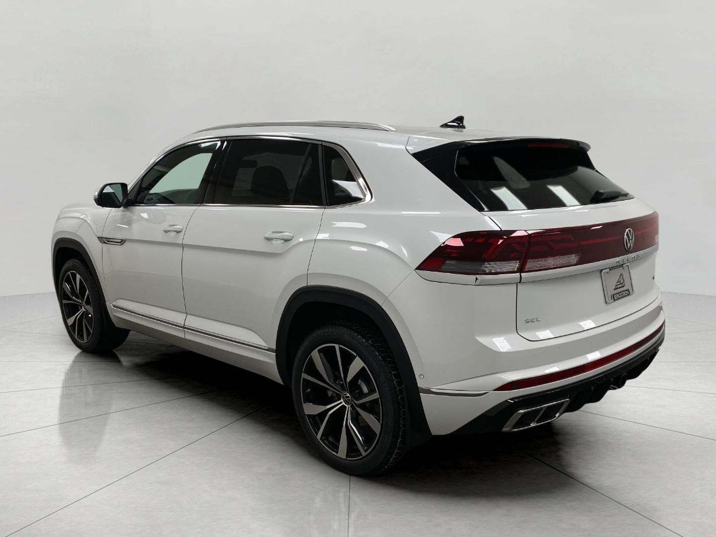 2026 Volkswagen Atlas Cross Sport 2.0T SEL Premium R-Line 4MOTION