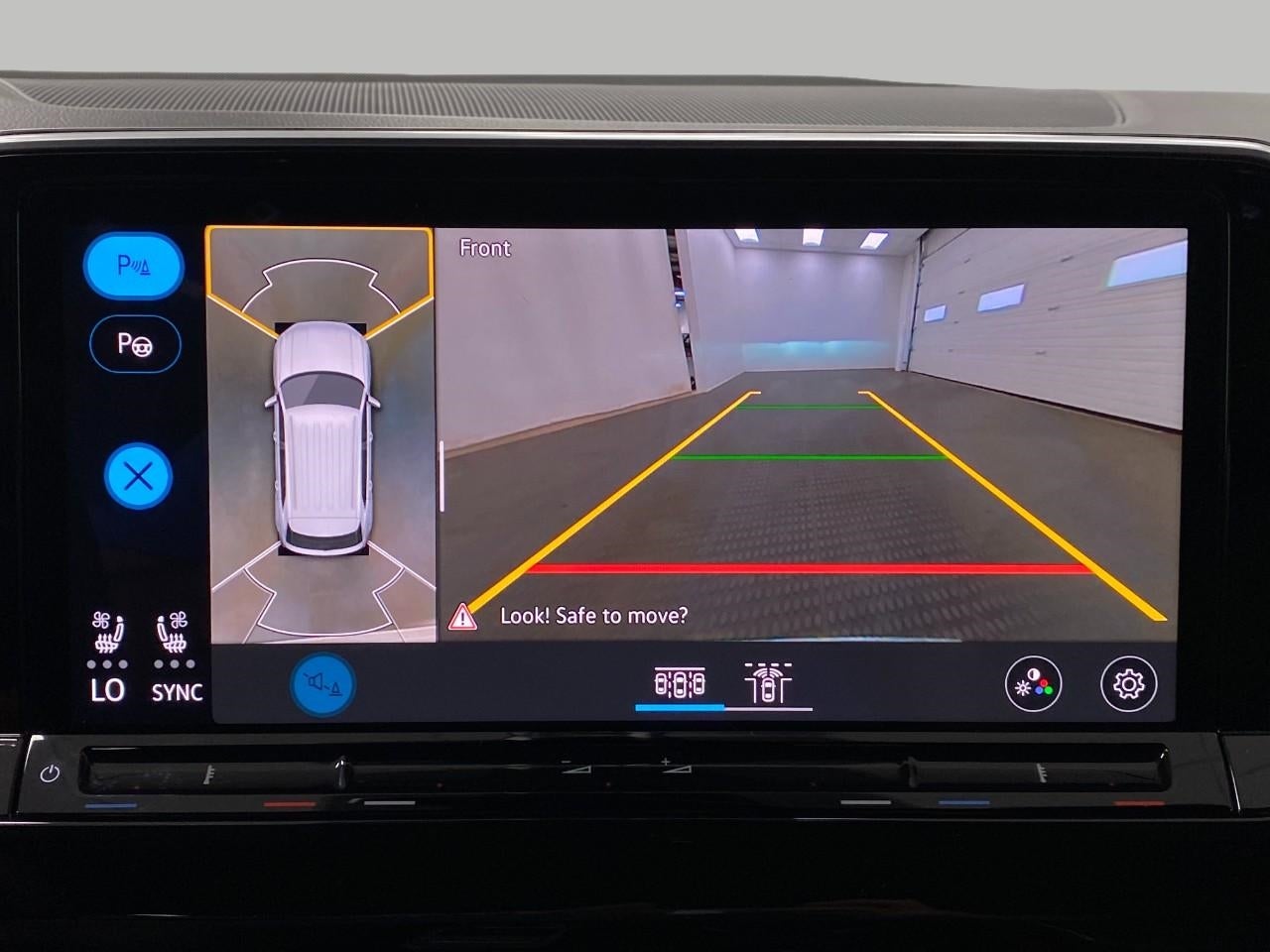 2026 Volkswagen Atlas Cross Sport 2.0T SEL Premium R-Line 4MOTION