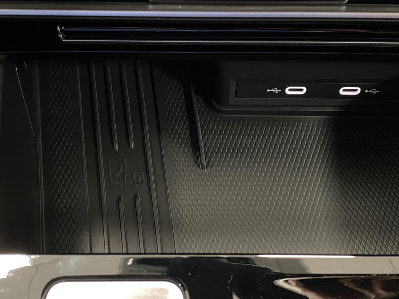 2026 Volkswagen Atlas Cross Sport 2.0T SEL Premium R-Line 4MOTION