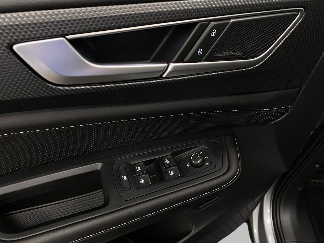 2026 Volkswagen Atlas Cross Sport 2.0T SEL Premium R-Line 4MOTION