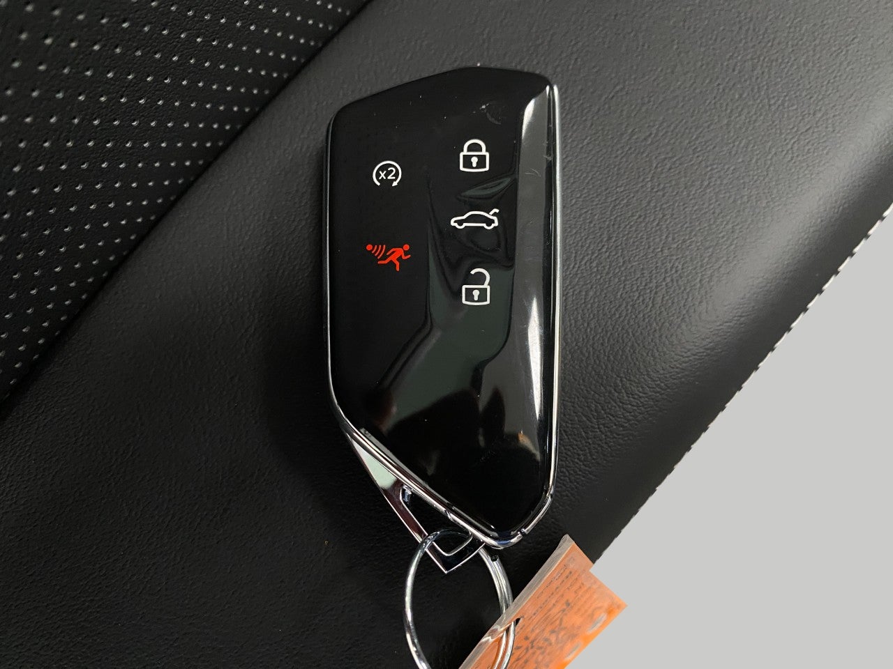 2026 Volkswagen Atlas Cross Sport 2.0T SEL Premium R-Line 4MOTION