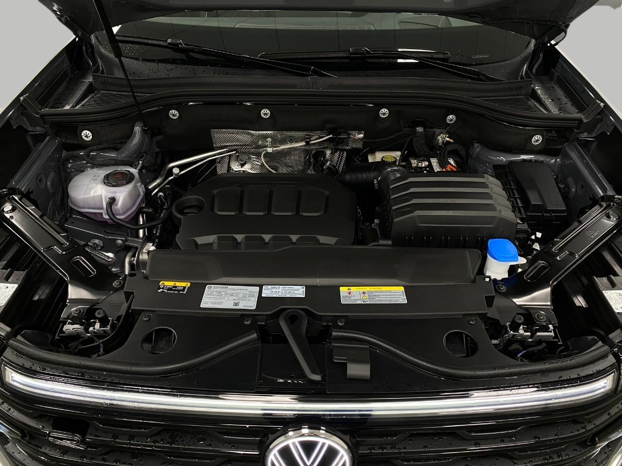 2026 Volkswagen Atlas Cross Sport 2.0T SEL Premium R-Line 4MOTION