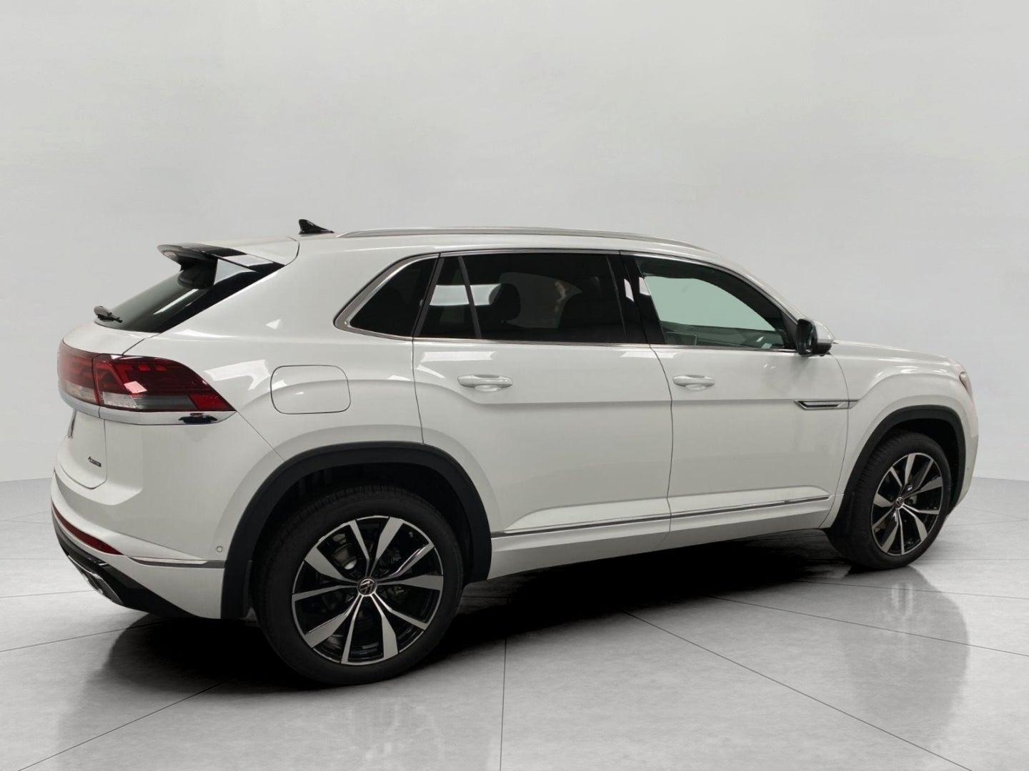 2026 Volkswagen Atlas Cross Sport 2.0T SEL Premium R-Line 4MOTION