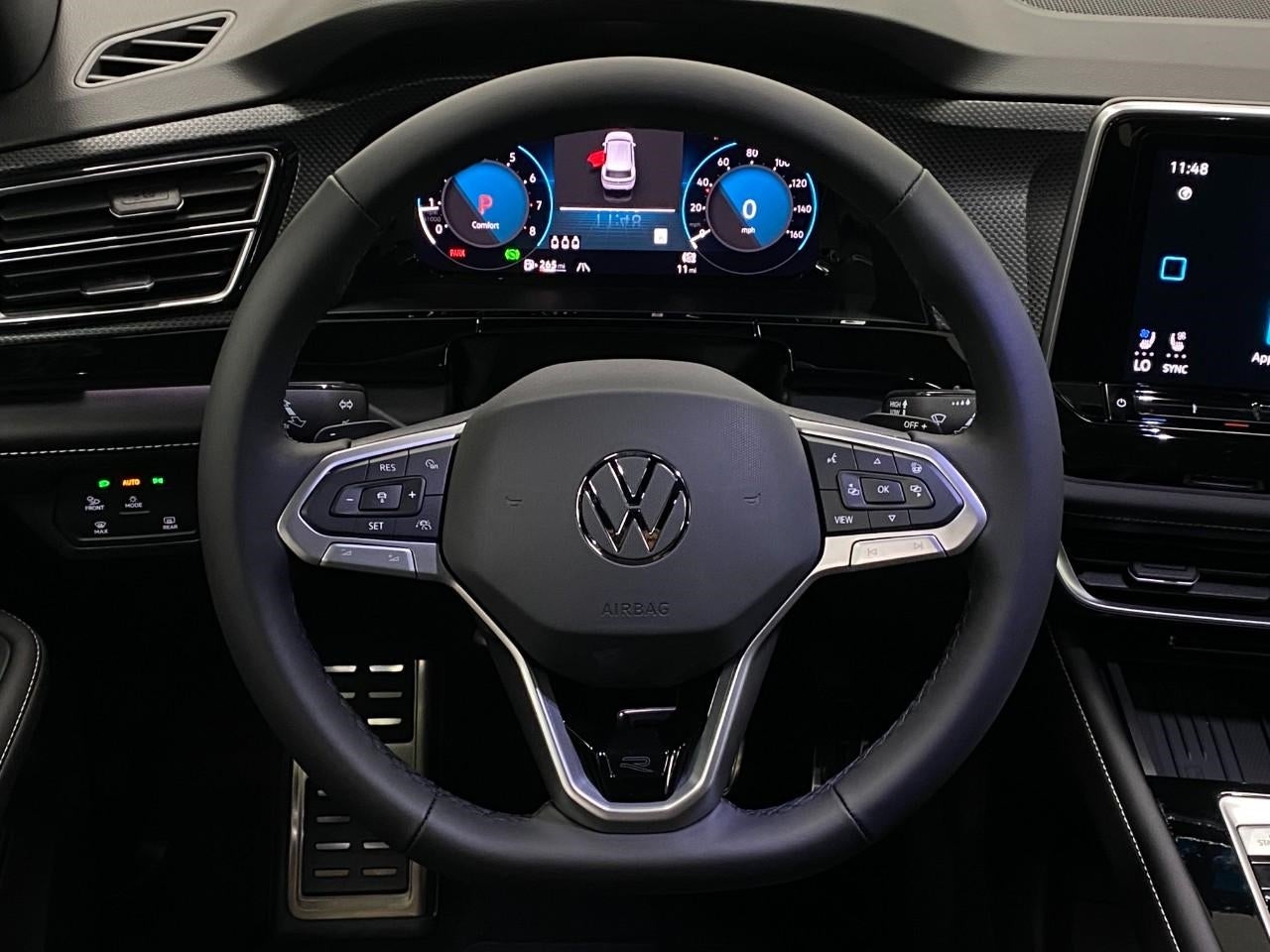 2026 Volkswagen Atlas Cross Sport 2.0T SEL Premium R-Line 4MOTION