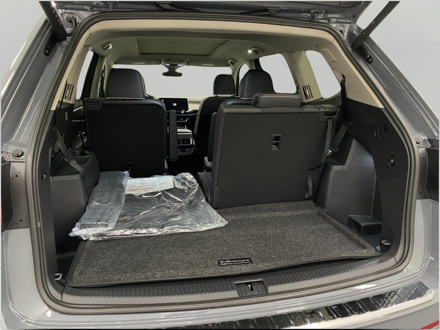 2026 Volkswagen Atlas 2.0T SEL Premium R-Line 4MOTION