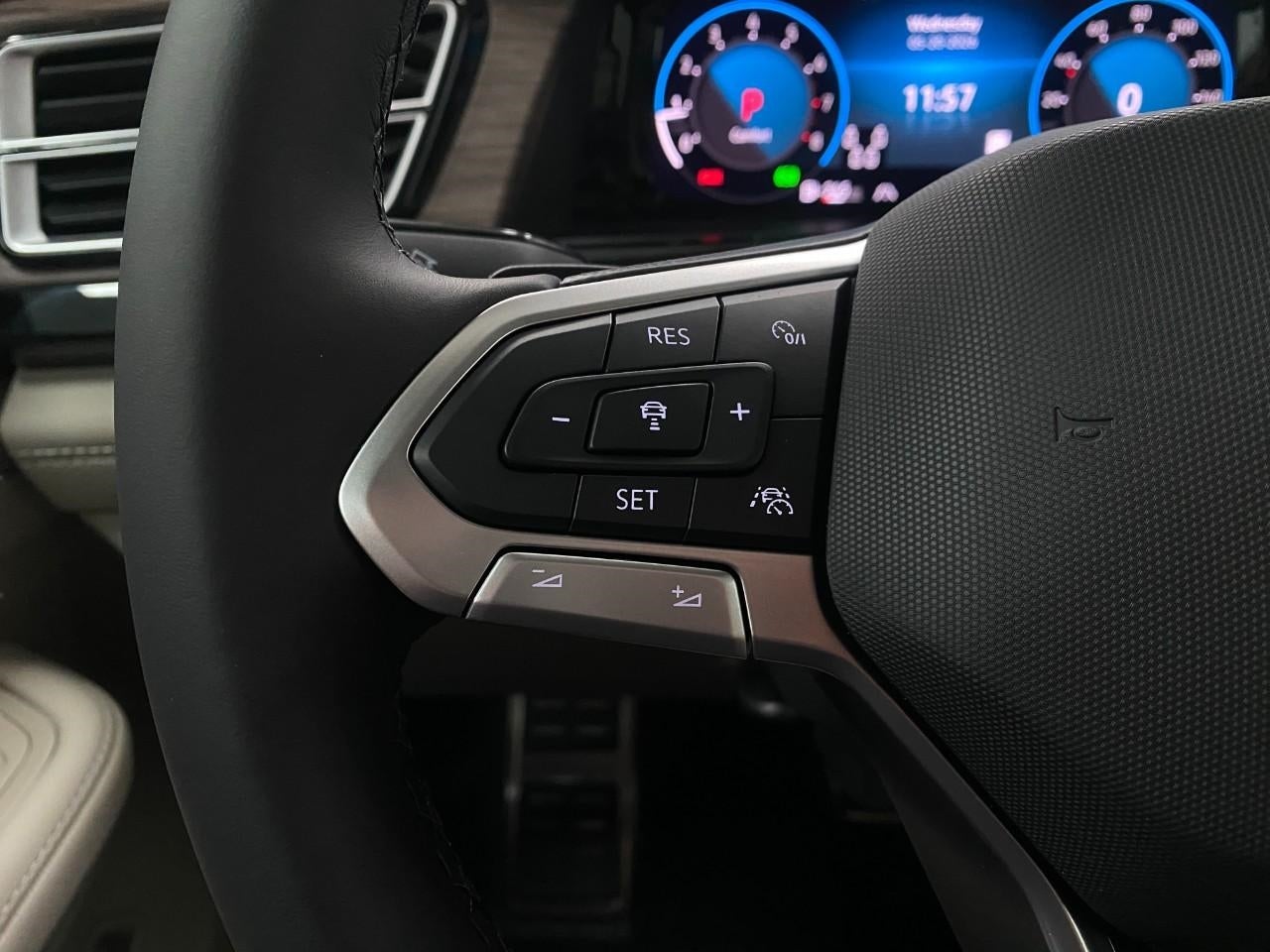 2026 Volkswagen Atlas 2.0T SEL Premium R-Line 4MOTION
