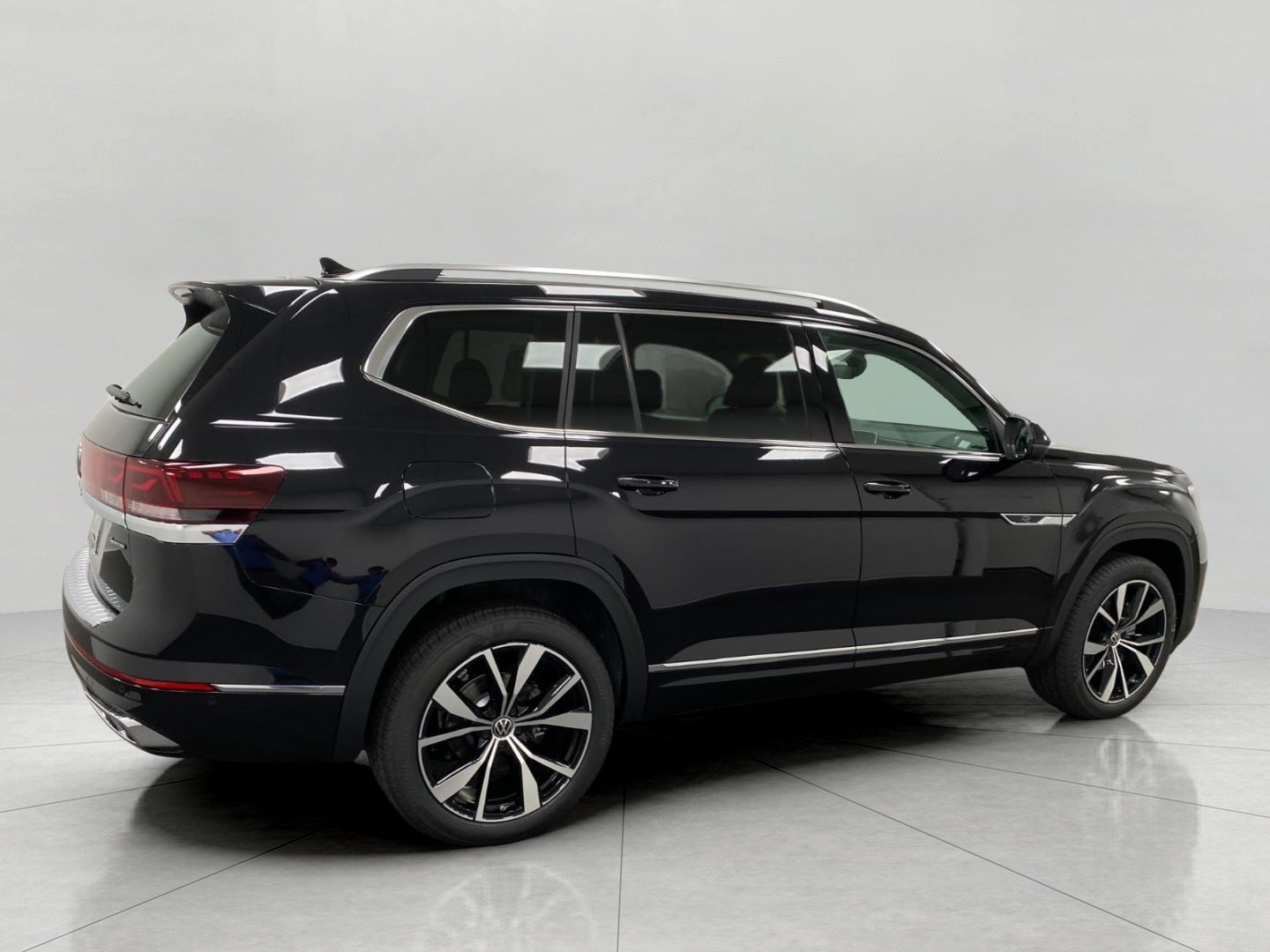 2026 Volkswagen Atlas 2.0T SEL Premium R-Line 4MOTION