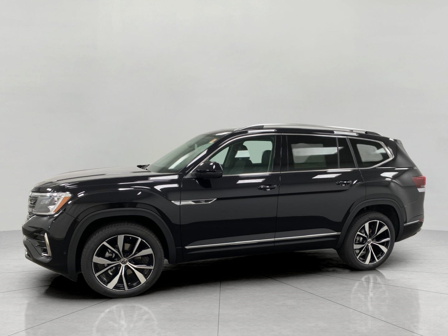 2026 Volkswagen Atlas 2.0T SEL Premium R-Line 4MOTION
