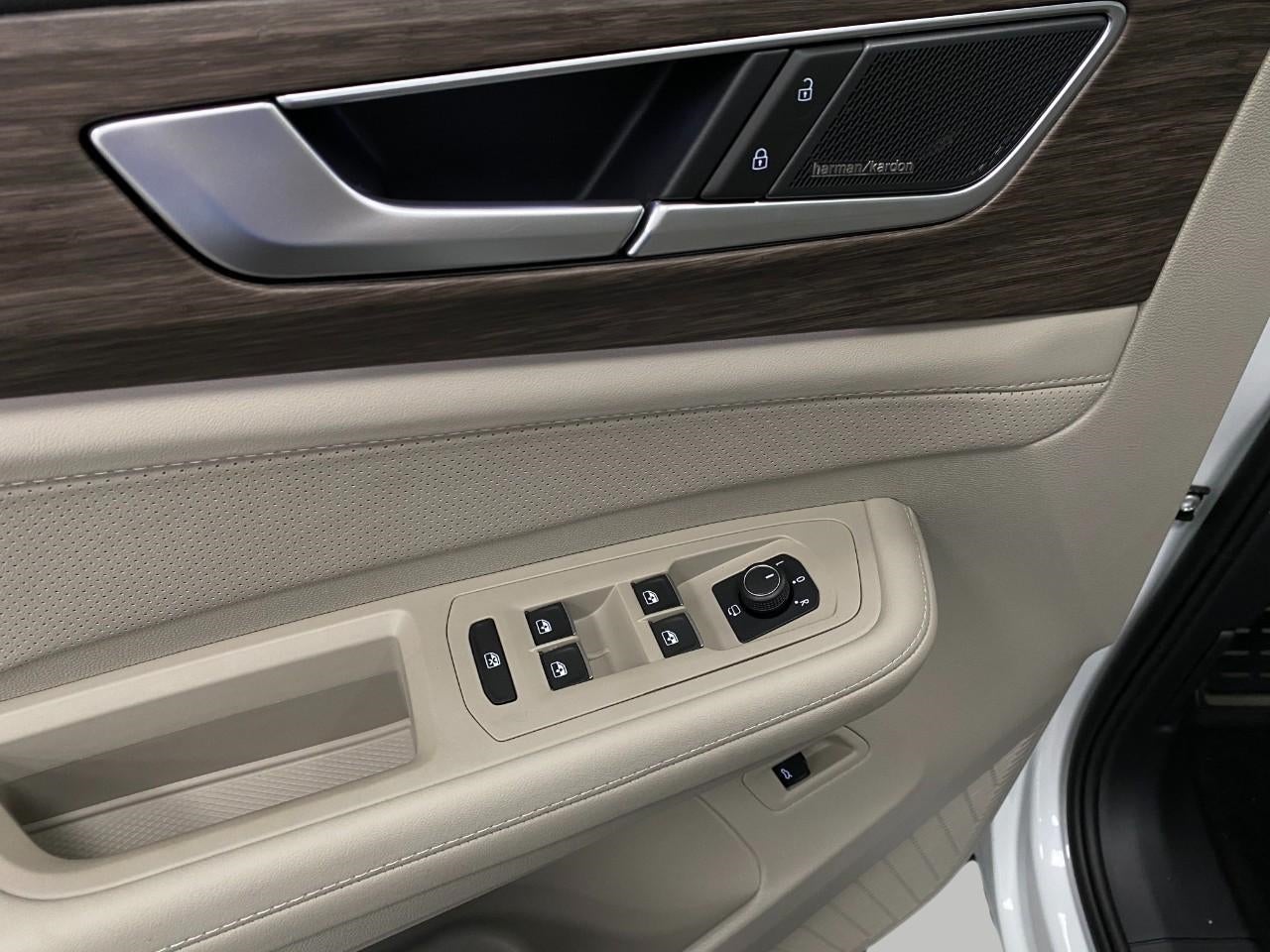 2026 Volkswagen Atlas 2.0T SEL Premium R-Line 4MOTION