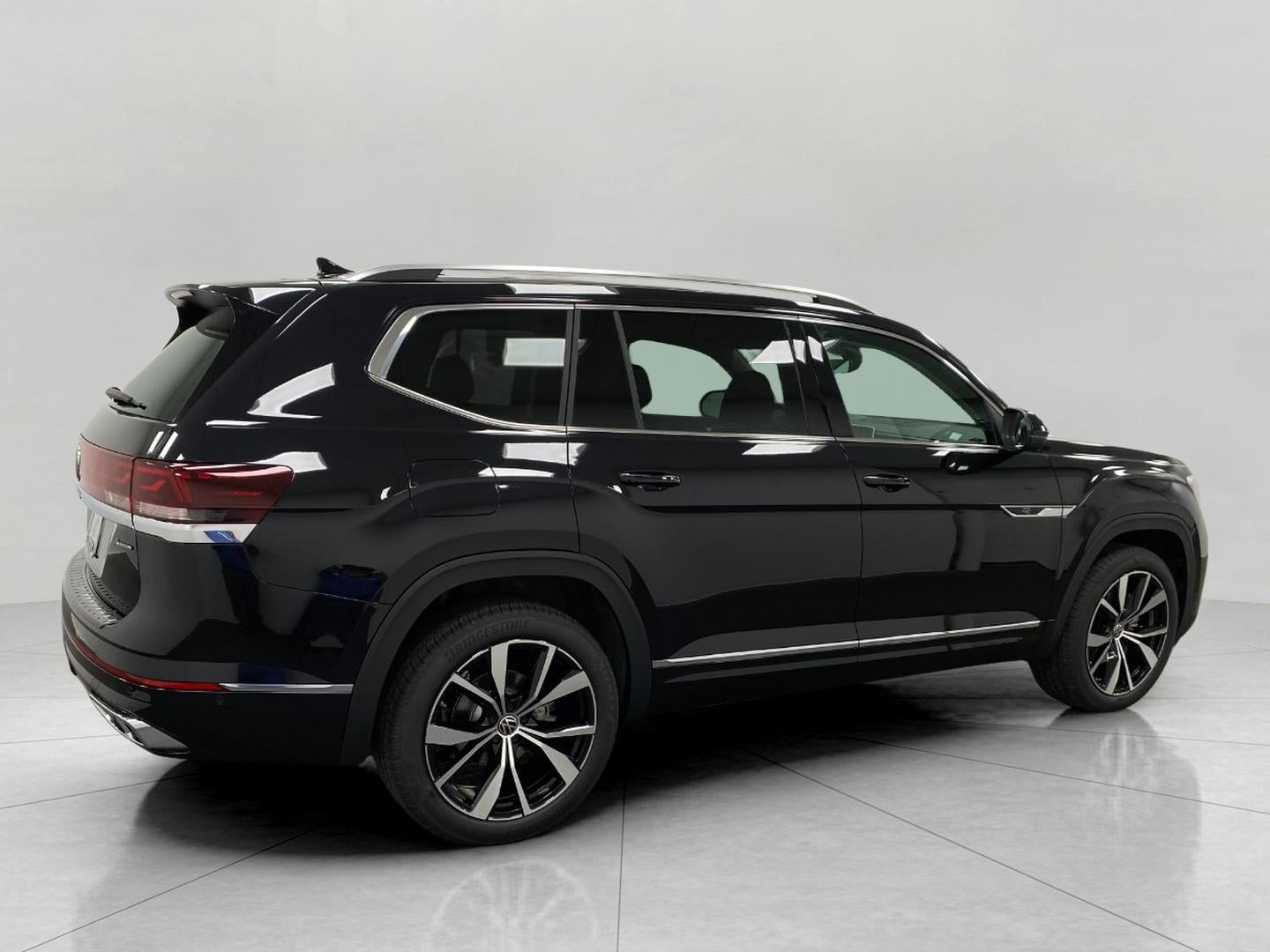 2026 Volkswagen Atlas 2.0T SEL Premium R-Line 4MOTION