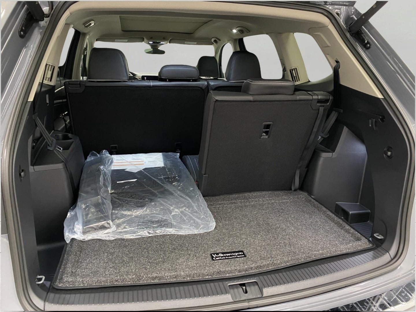 2026 Volkswagen Atlas 2.0T SEL Premium R-Line 4MOTION