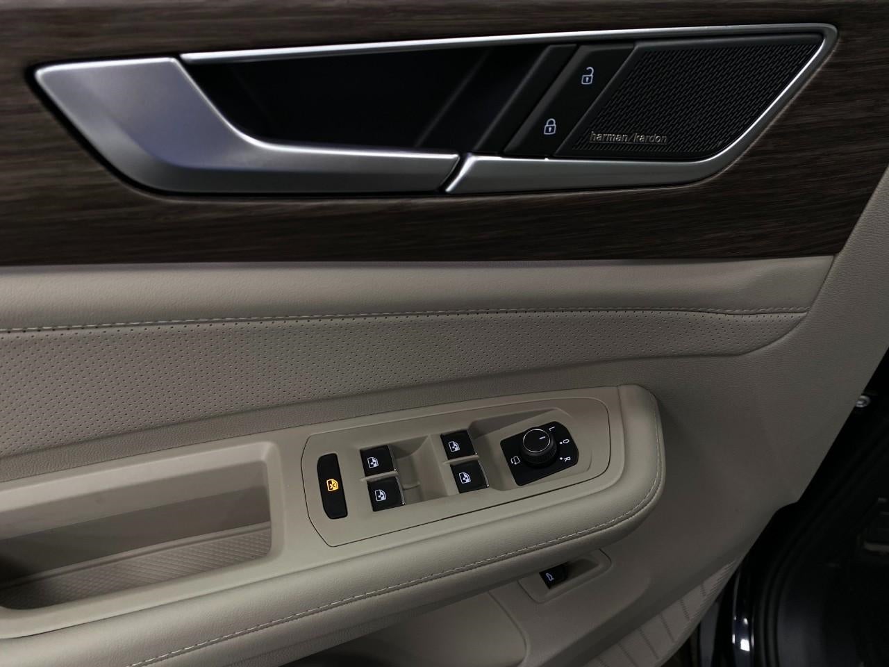 2026 Volkswagen Atlas 2.0T SEL Premium R-Line 4MOTION