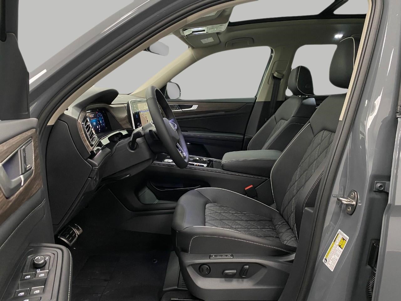 2026 Volkswagen Atlas 2.0T SEL Premium R-Line 4MOTION