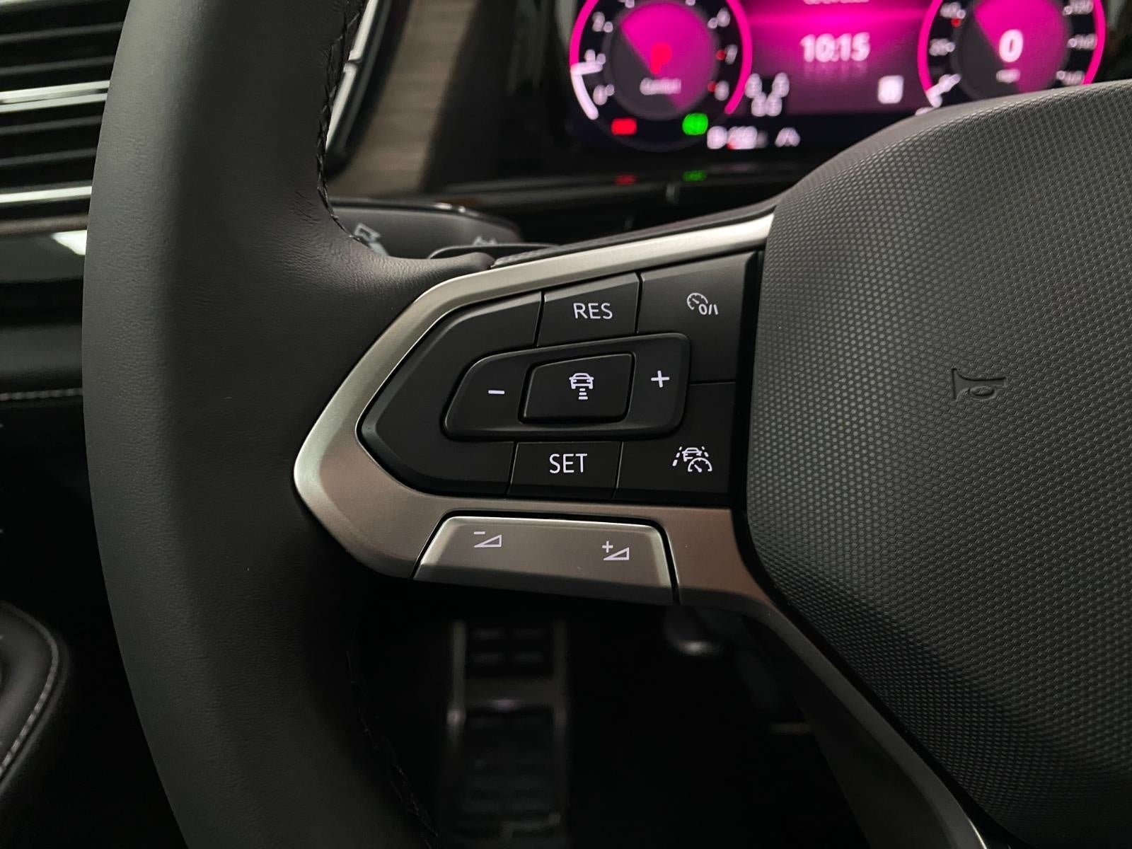 2026 Volkswagen Atlas 2.0T SEL Premium R-Line 4MOTION