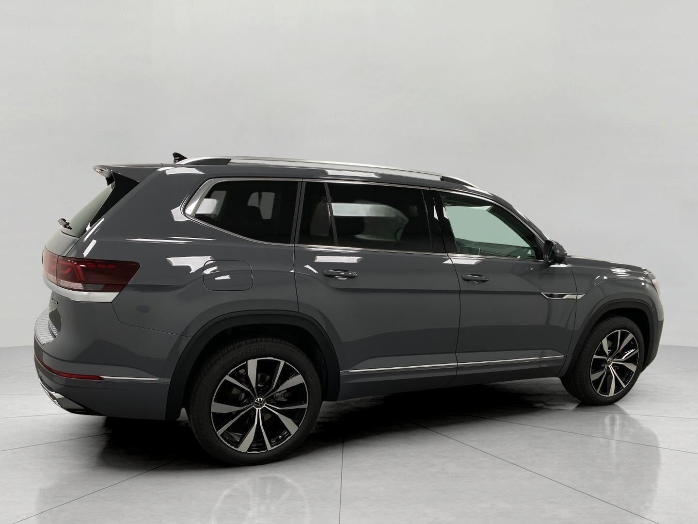 2026 Volkswagen Atlas 2.0T SEL Premium R-Line 4MOTION