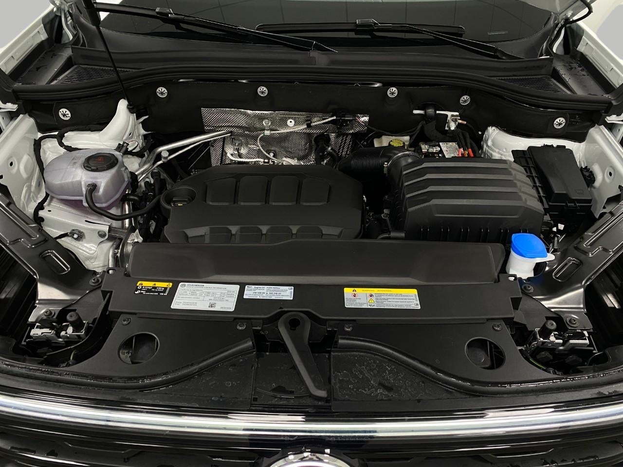 2026 Volkswagen Atlas Cross Sport 2.0T SE w/Technology 4MOTION