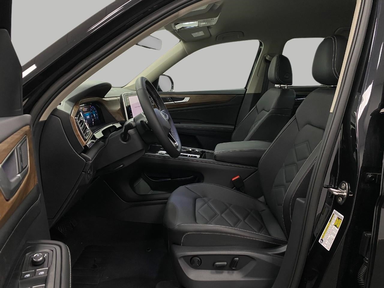2026 Volkswagen Atlas 2.0T SE w/Technology 4MOTION