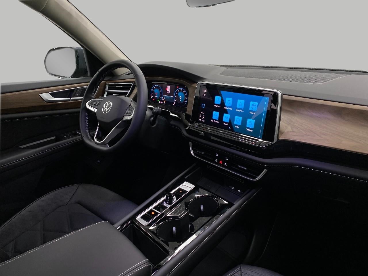 2026 Volkswagen Atlas 2.0T SE w/Technology 4MOTION