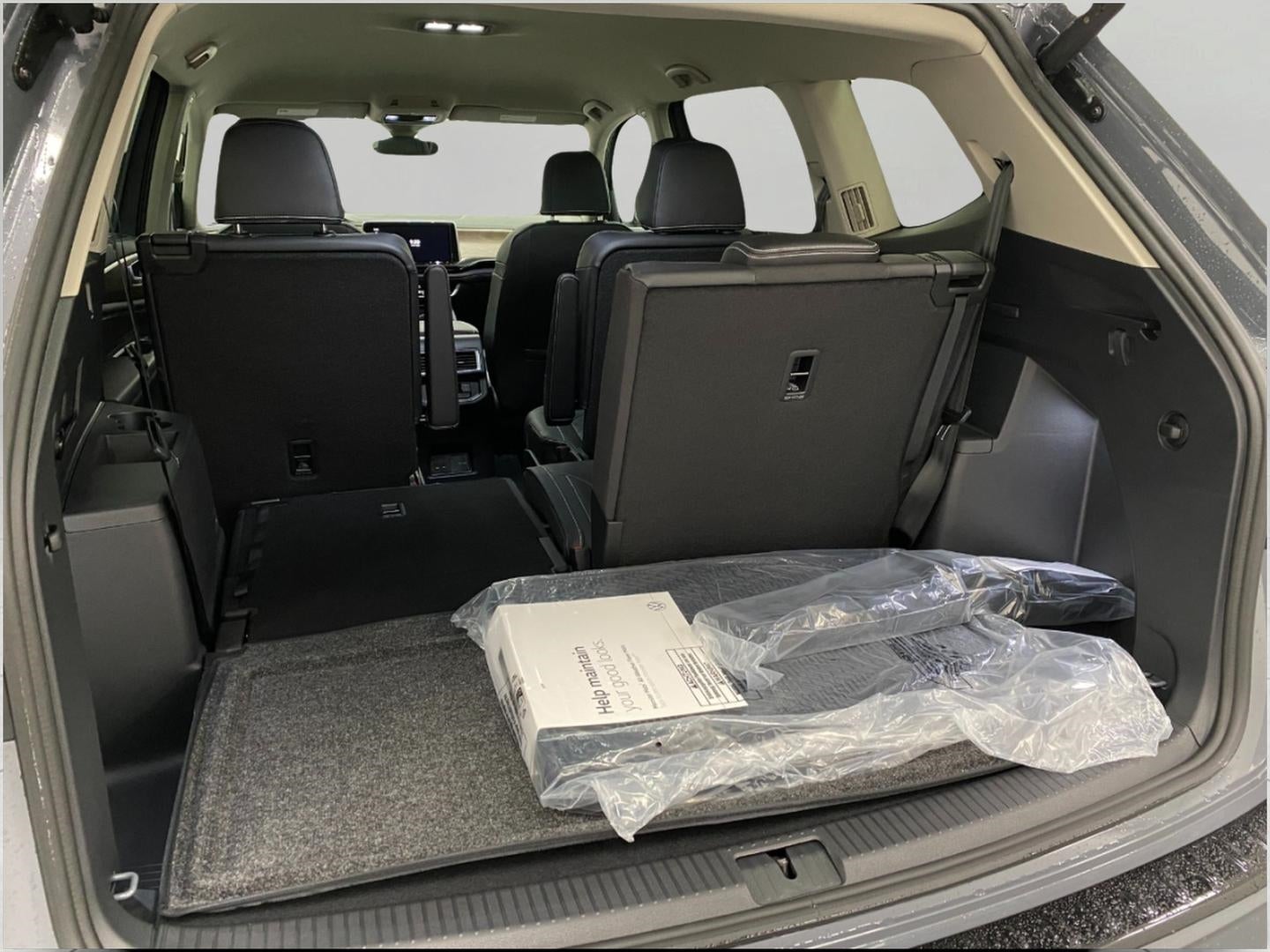 2026 Volkswagen Atlas 2.0T SE w/Technology 4MOTION