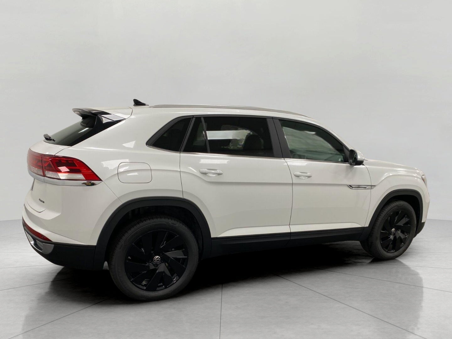 2026 Volkswagen Atlas Cross Sport 2.0T SE w/Technology 4MOTION