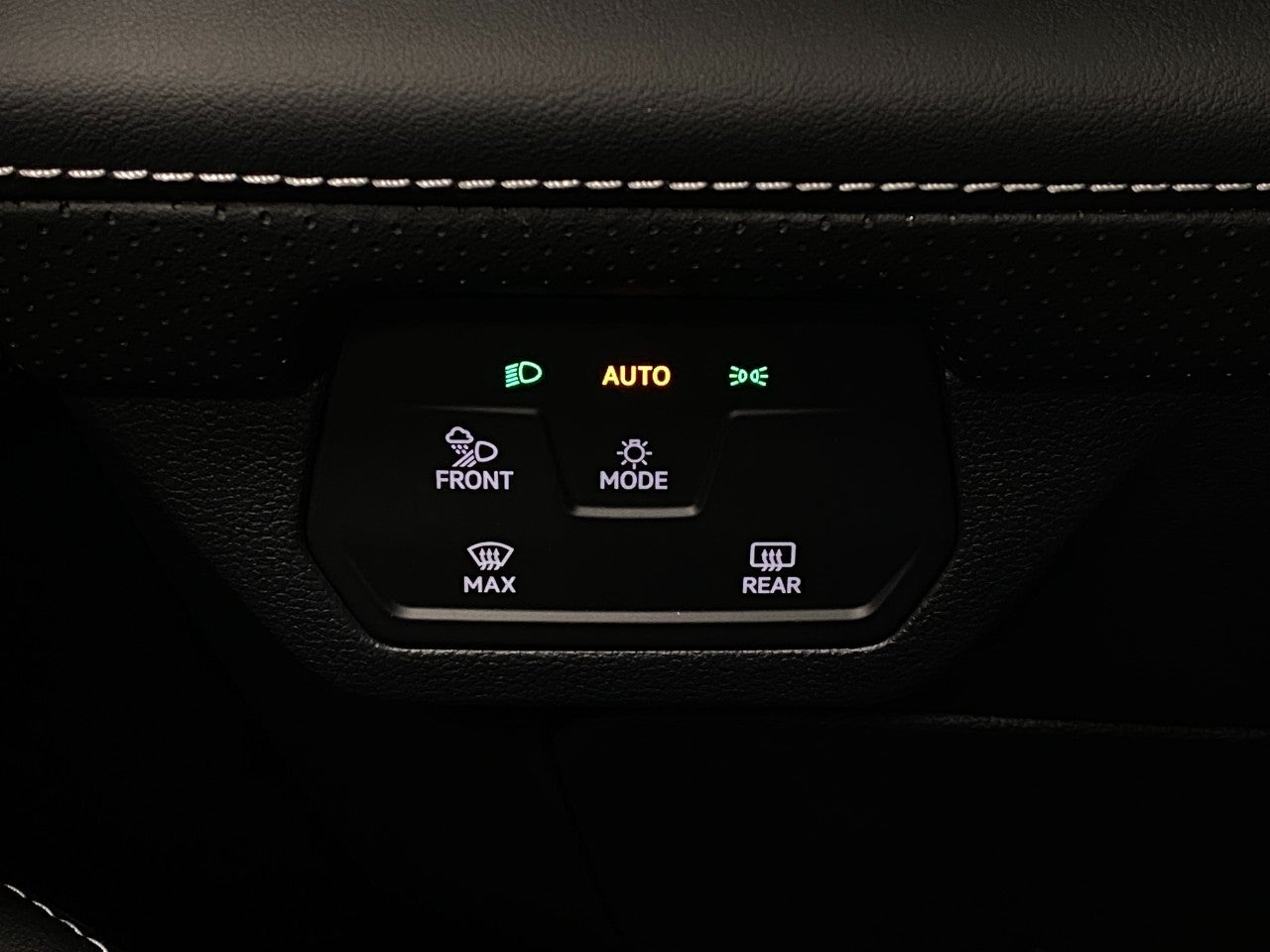 2026 Volkswagen Atlas Cross Sport 2.0T SE w/Technology 4MOTION