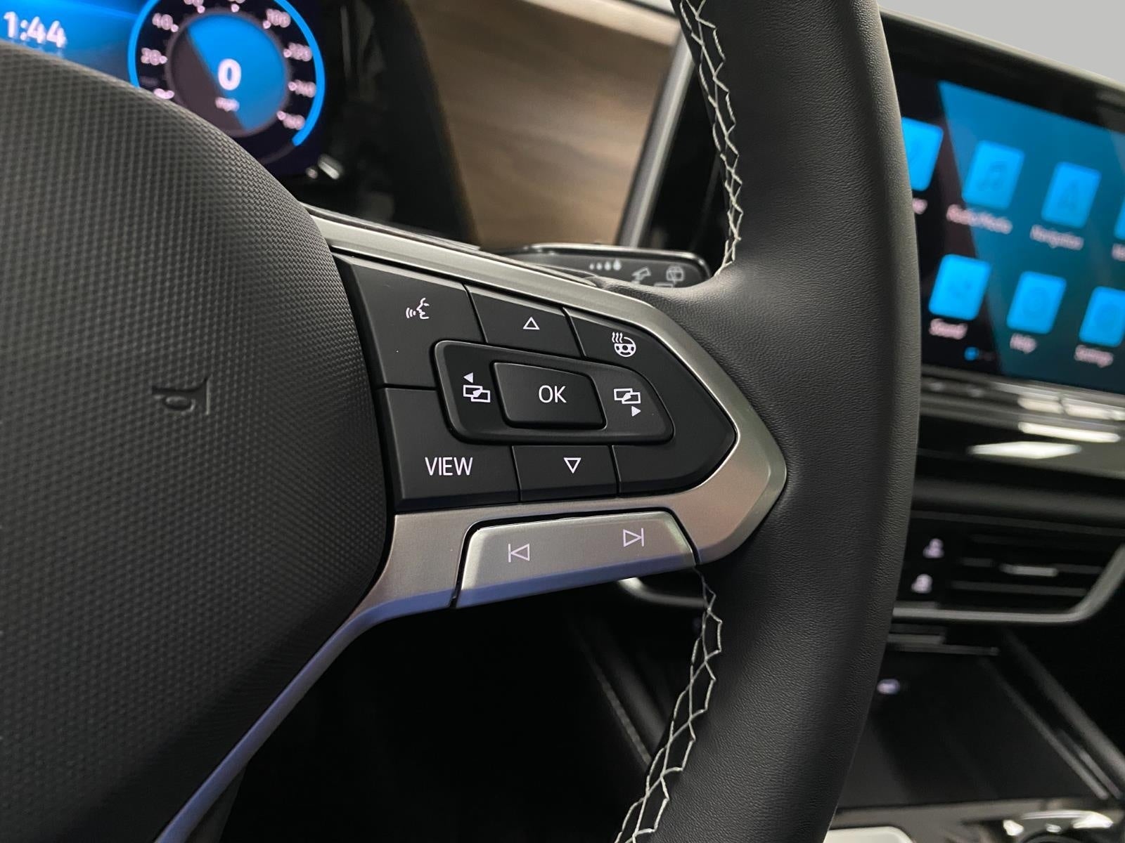 2026 Volkswagen Atlas 2.0T SE w/Technology 4MOTION