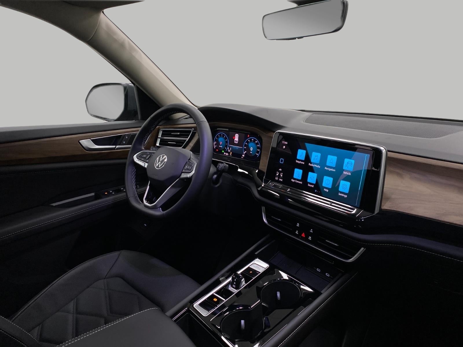 2026 Volkswagen Atlas 2.0T SE w/Technology 4MOTION