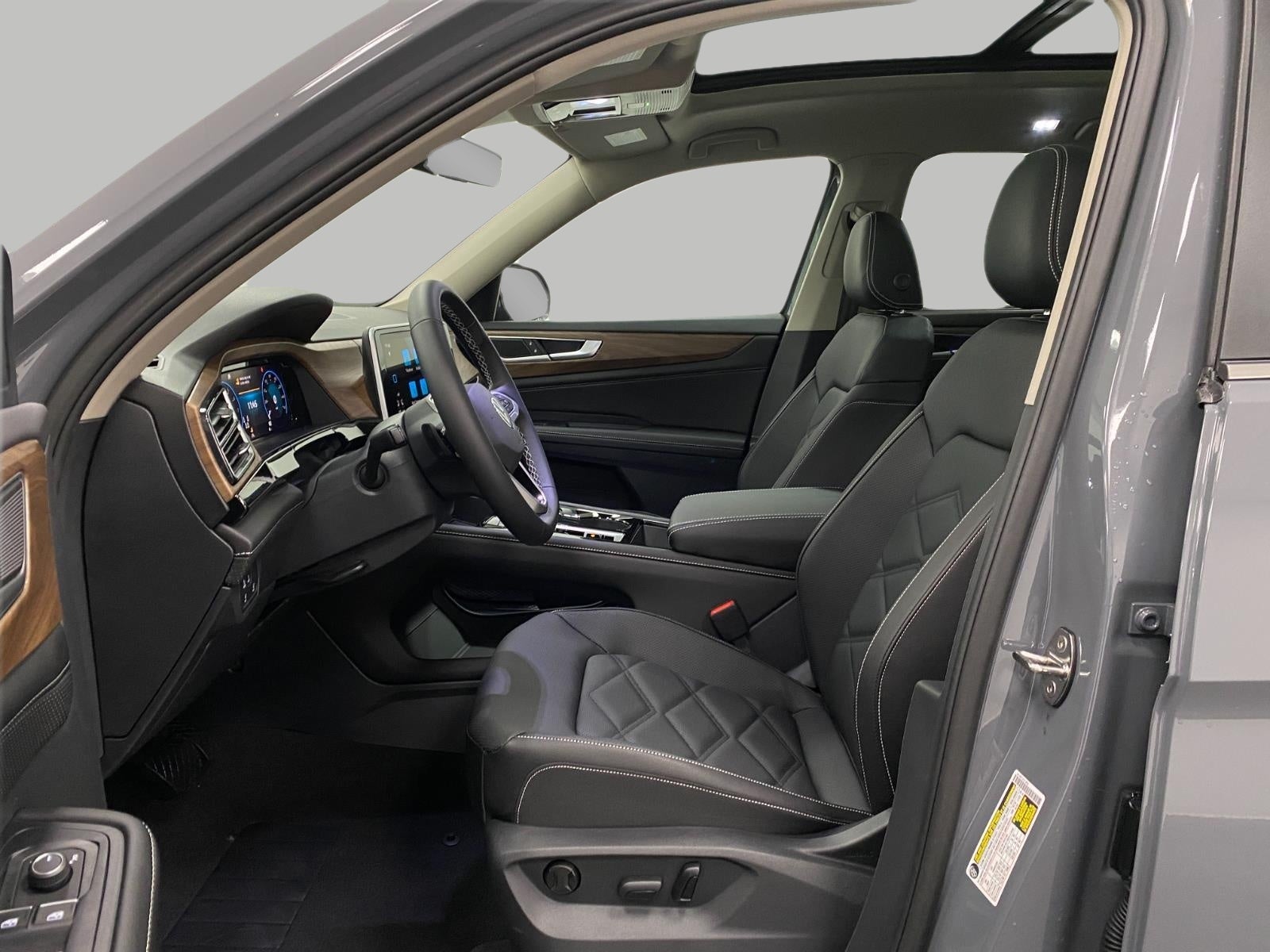 2026 Volkswagen Atlas 2.0T SE w/Technology 4MOTION