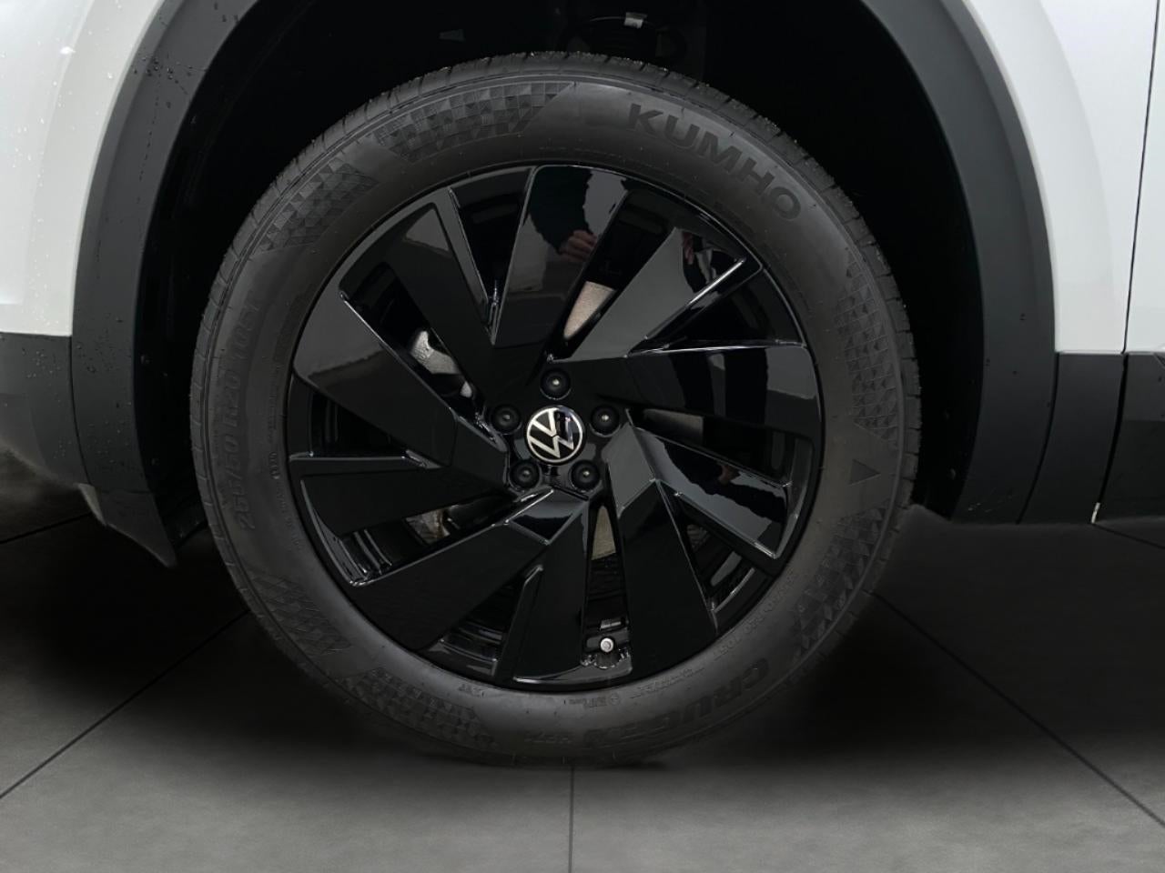 2026 Volkswagen Atlas 2.0T SE w/Technology 4MOTION