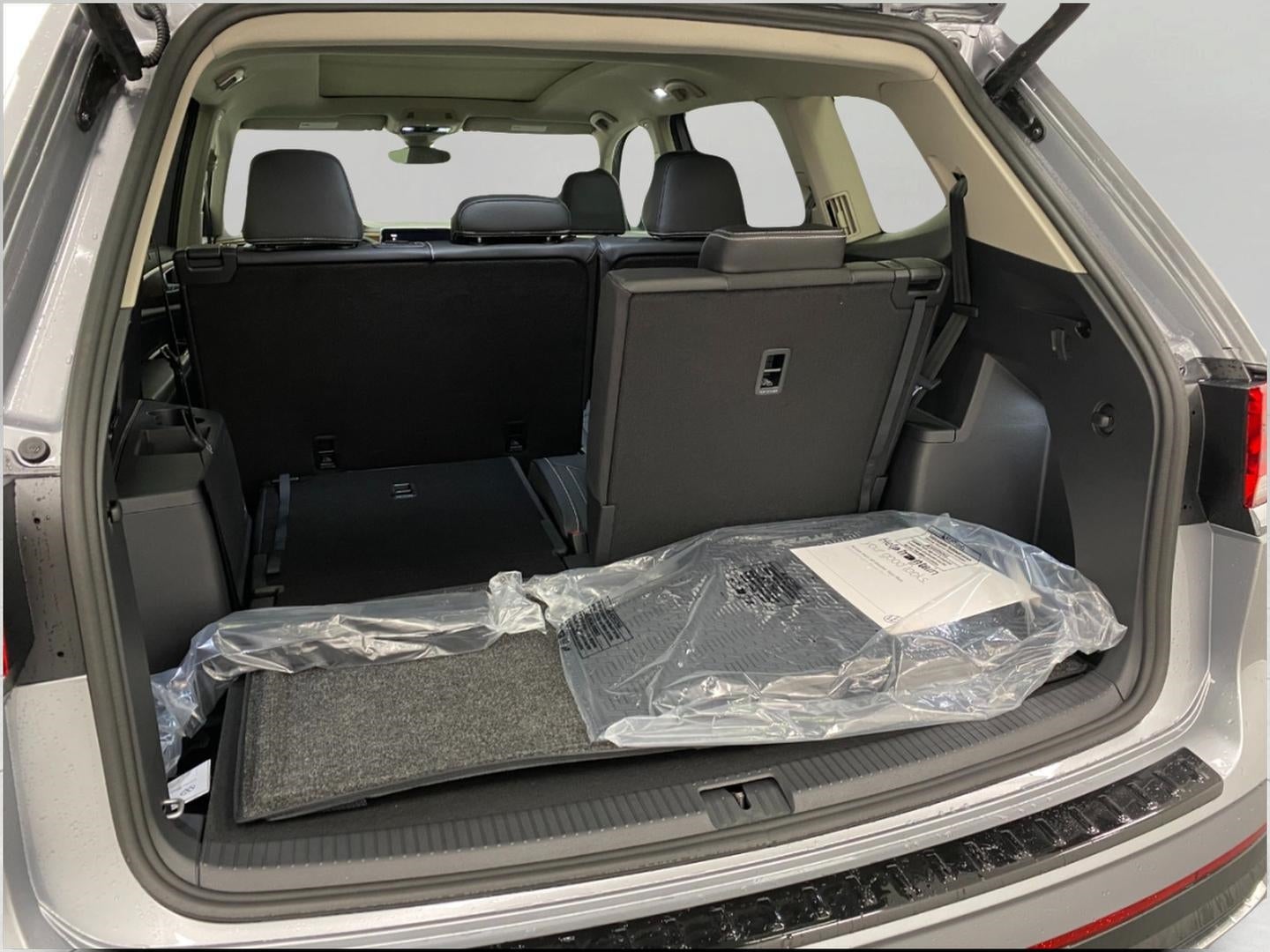 2026 Volkswagen Atlas 2.0T SE w/Technology 4MOTION