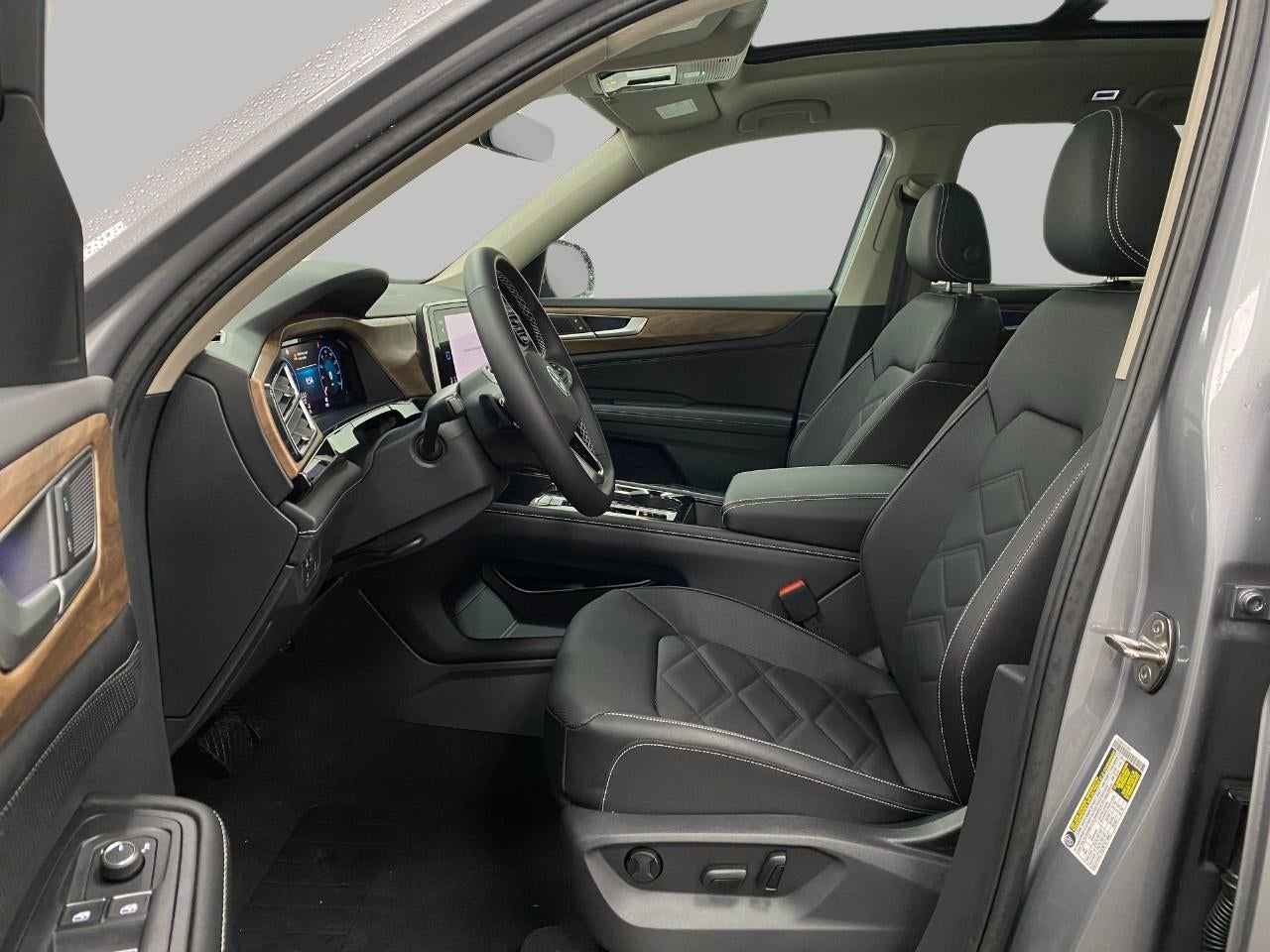 2026 Volkswagen Atlas 2.0T SE w/Technology 4MOTION