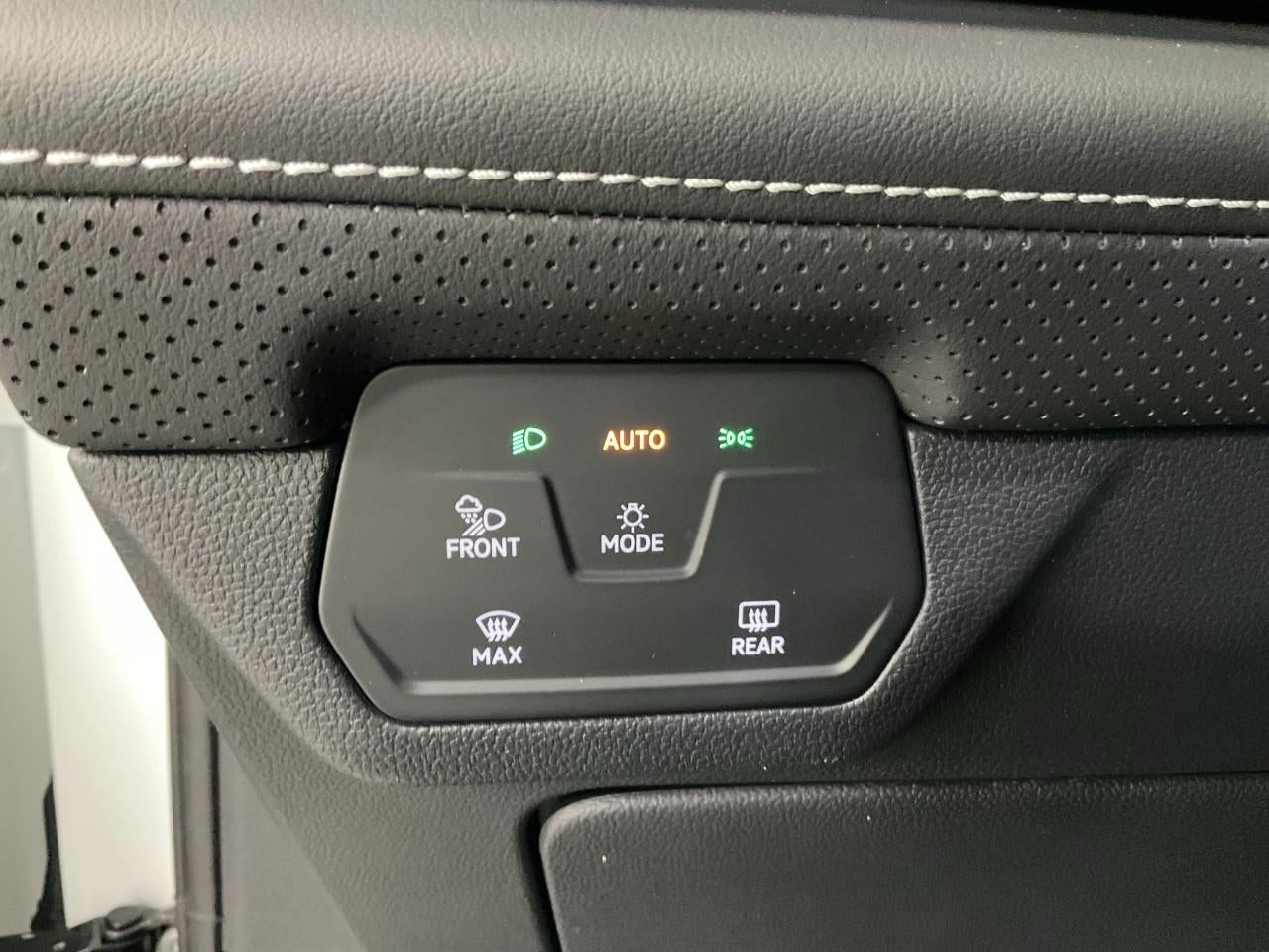 2026 Volkswagen Atlas SE w/Tech - Photo 18
