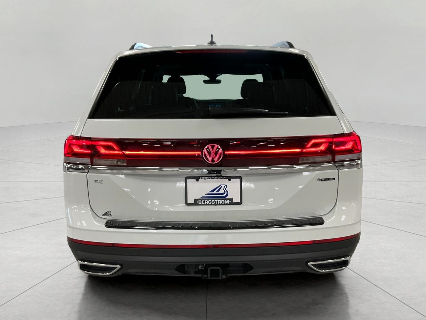 2026 Volkswagen Atlas SE w/Tech - Photo 6