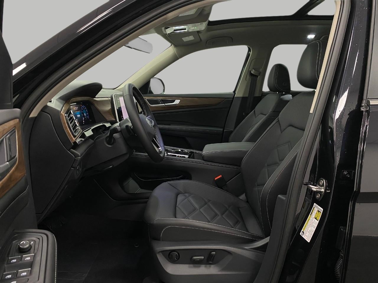 2026 Volkswagen Atlas 2.0T SE w/Technology 4MOTION