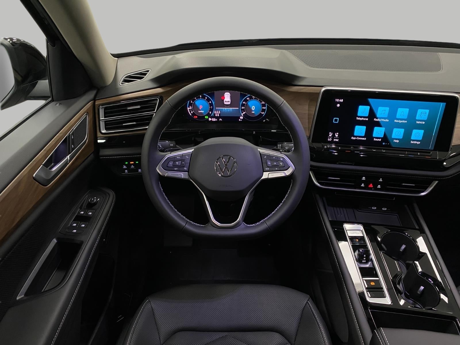 2026 Volkswagen Atlas 2.0T SE w/Technology 4MOTION
