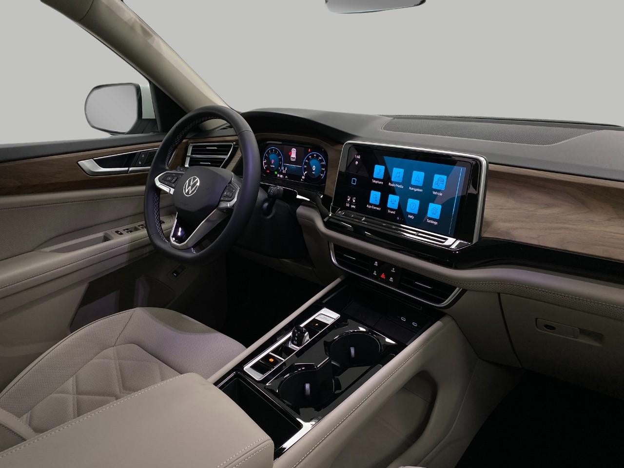 2026 Volkswagen Atlas 2.0T SE w/Technology 4MOTION