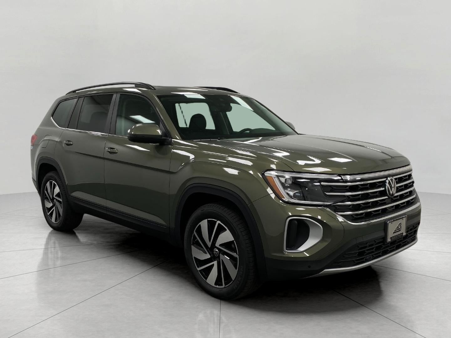 2026 Volkswagen Atlas 2.0T SE w/Technology 4MOTION
