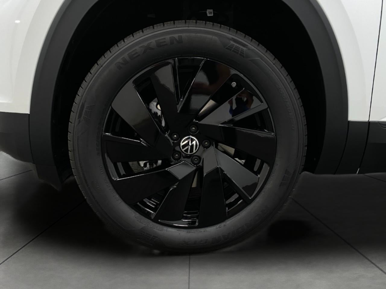 2026 Volkswagen Atlas 2.0T SE w/Technology 4MOTION