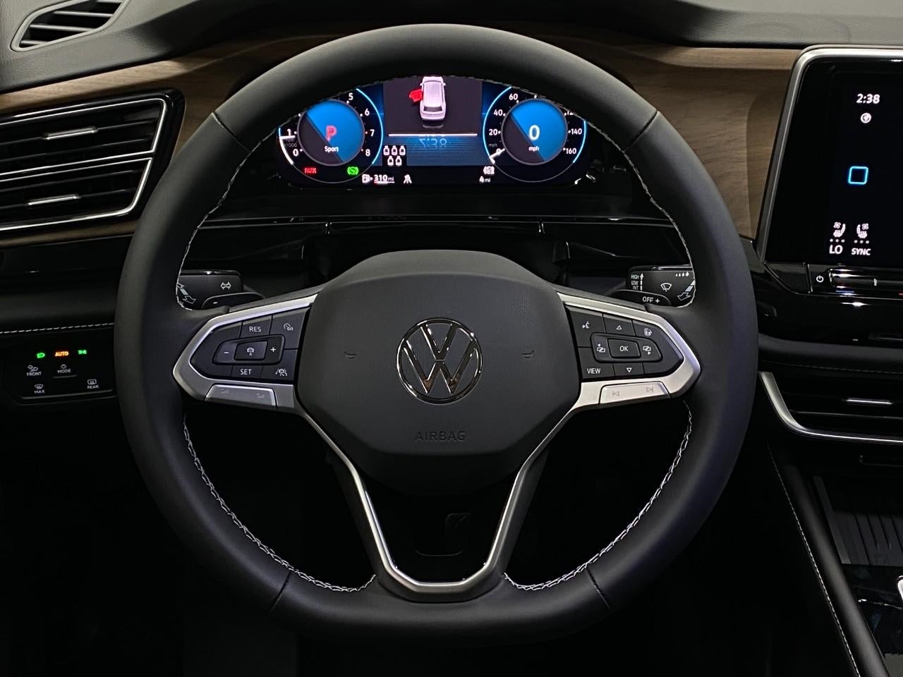 2026 Volkswagen Atlas 2.0T SE w/Technology 4MOTION