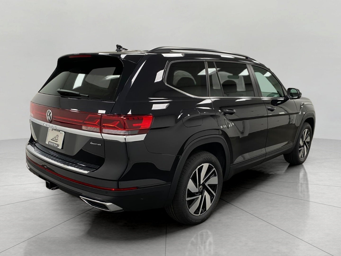 2026 Volkswagen Atlas 2.0T SE w/Technology 4MOTION