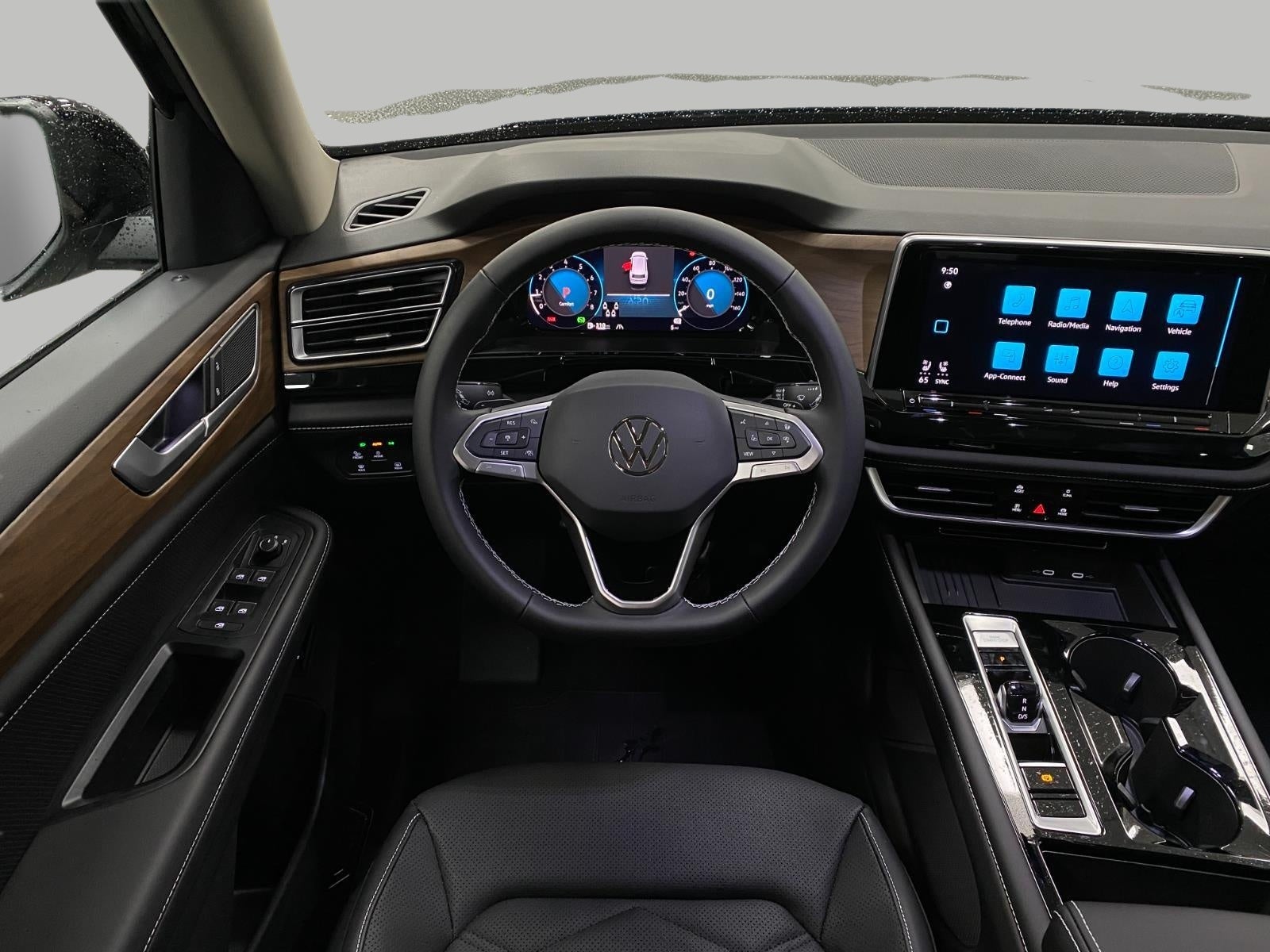 2026 Volkswagen Atlas 2.0T SE w/Technology 4MOTION